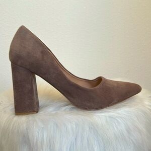 Taupe suede thick chunky block heel pointed toe heels pumps